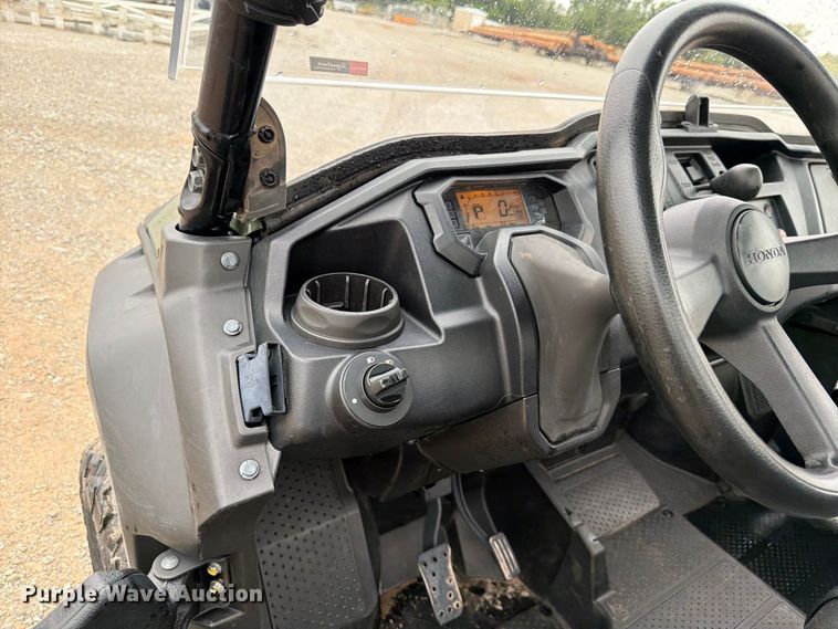 image for item EW8977 2019 Honda Pioneer 1000 utility vehicle