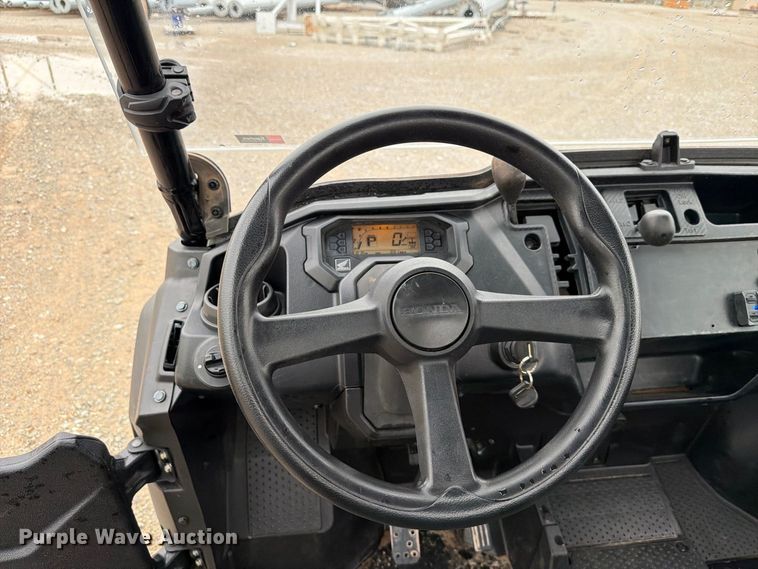 image for item EW8977 2019 Honda Pioneer 1000 utility vehicle