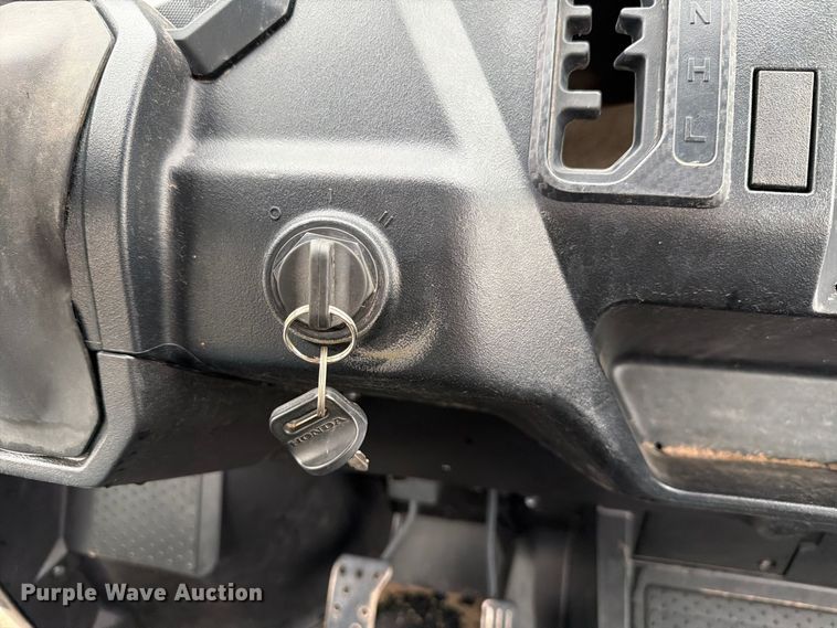 image for item EW8977 2019 Honda Pioneer 1000 utility vehicle