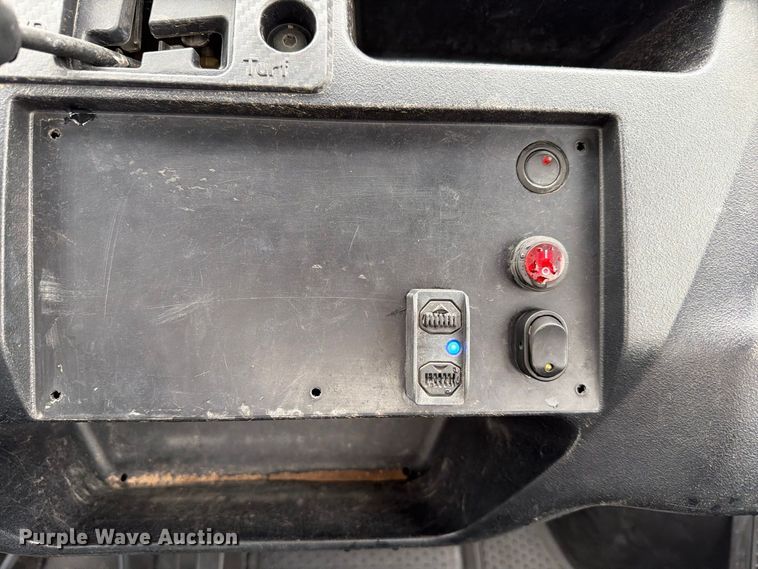 image for item EW8977 2019 Honda Pioneer 1000 utility vehicle