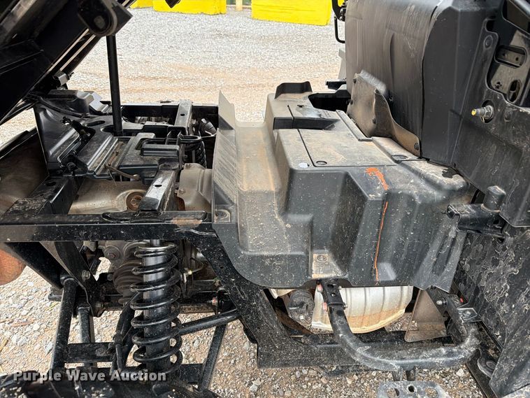 image for item EW8977 2019 Honda Pioneer 1000 utility vehicle