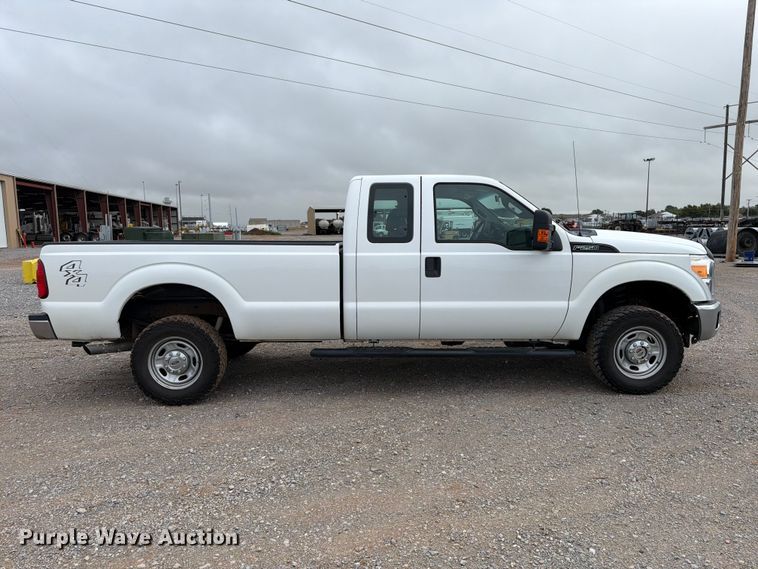 image for item EW8982 2016 Ford F250 Super Duty Ext. Cab pickup truck