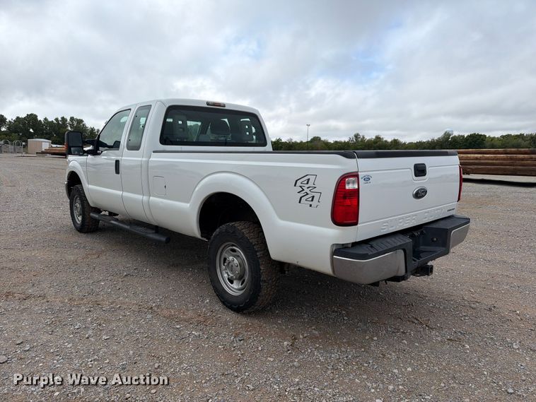 image for item EW8982 2016 Ford F250 Super Duty Ext. Cab pickup truck