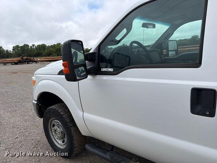image for item EW8982 2016 Ford F250 Super Duty Ext. Cab pickup truck
