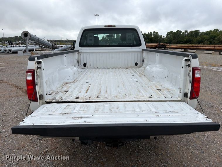 image for item EW8982 2016 Ford F250 Super Duty Ext. Cab pickup truck