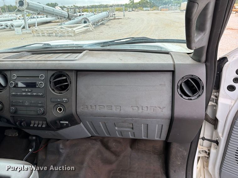image for item EW8982 2016 Ford F250 Super Duty Ext. Cab pickup truck