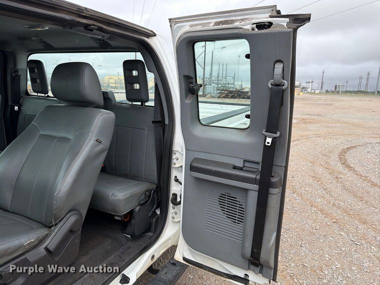 image for item EW8982 2016 Ford F250 Super Duty Ext. Cab pickup truck