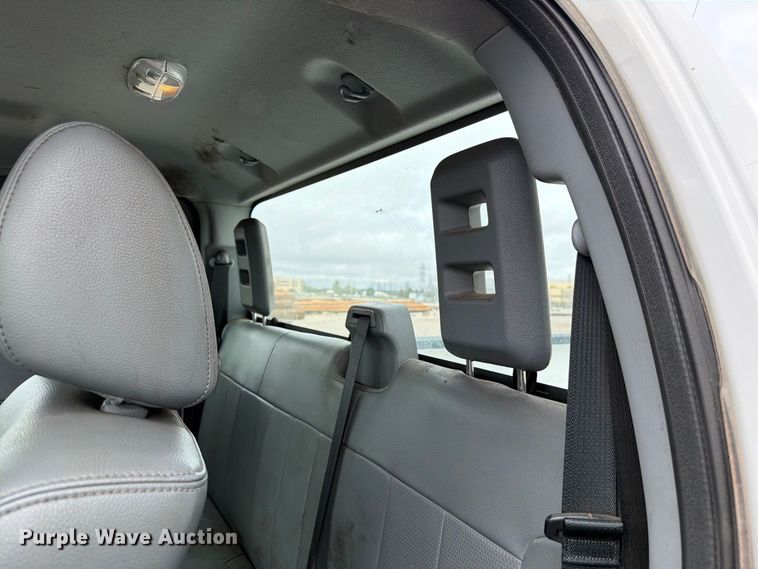 image for item EW8982 2016 Ford F250 Super Duty Ext. Cab pickup truck