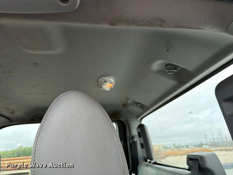 image for item EW8982 2016 Ford F250 Super Duty Ext. Cab pickup truck