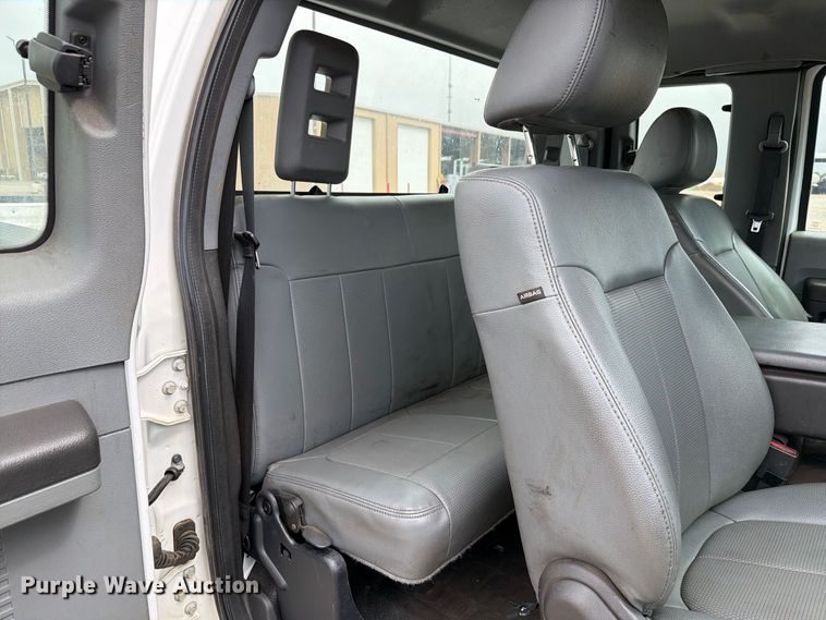 image for item EW8982 2016 Ford F250 Super Duty Ext. Cab pickup truck