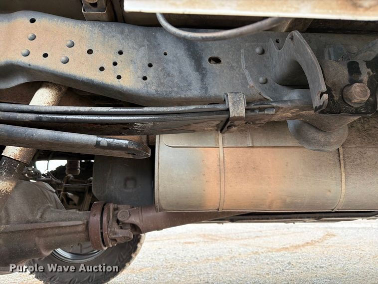 image for item EW8982 2016 Ford F250 Super Duty Ext. Cab pickup truck