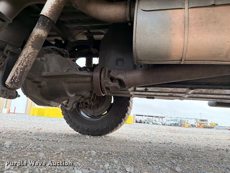 image for item EW8982 2016 Ford F250 Super Duty Ext. Cab pickup truck