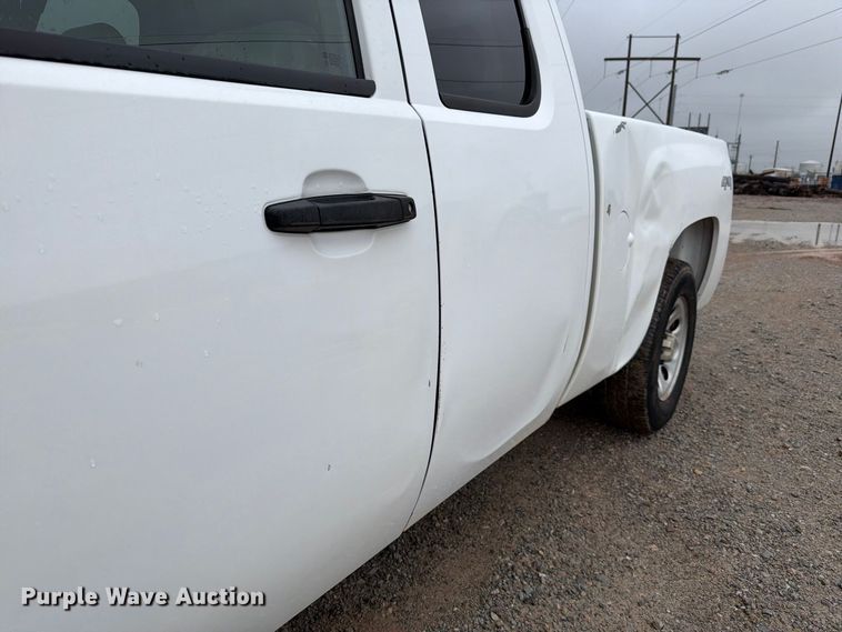 image for item EW8983 2008 Chevrolet Silverado 1500 Ext. Cab pickup truck