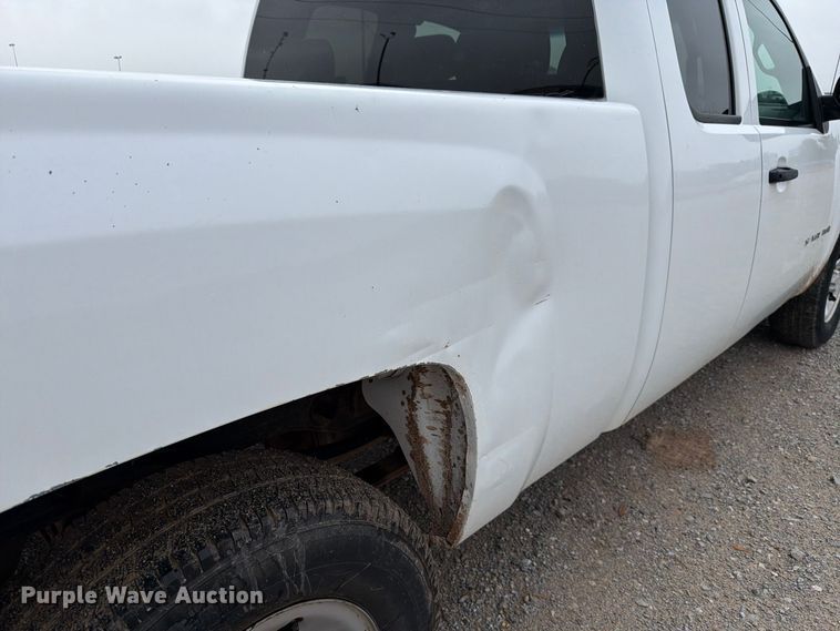 image for item EW8983 2008 Chevrolet Silverado 1500 Ext. Cab pickup truck