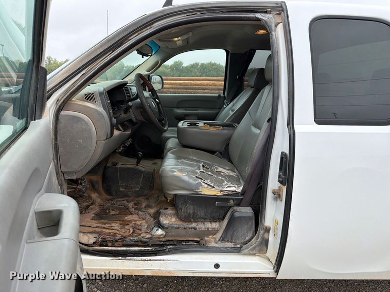 image for item EW8983 2008 Chevrolet Silverado 1500 Ext. Cab pickup truck
