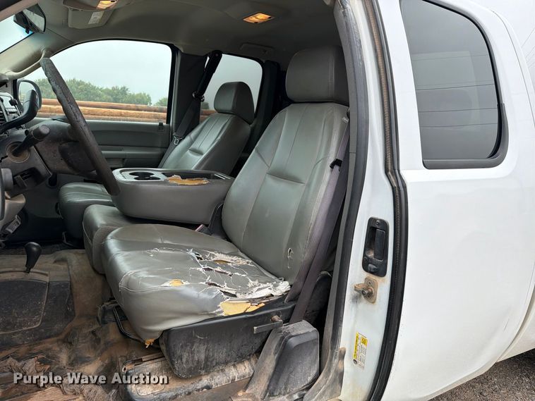 image for item EW8983 2008 Chevrolet Silverado 1500 Ext. Cab pickup truck