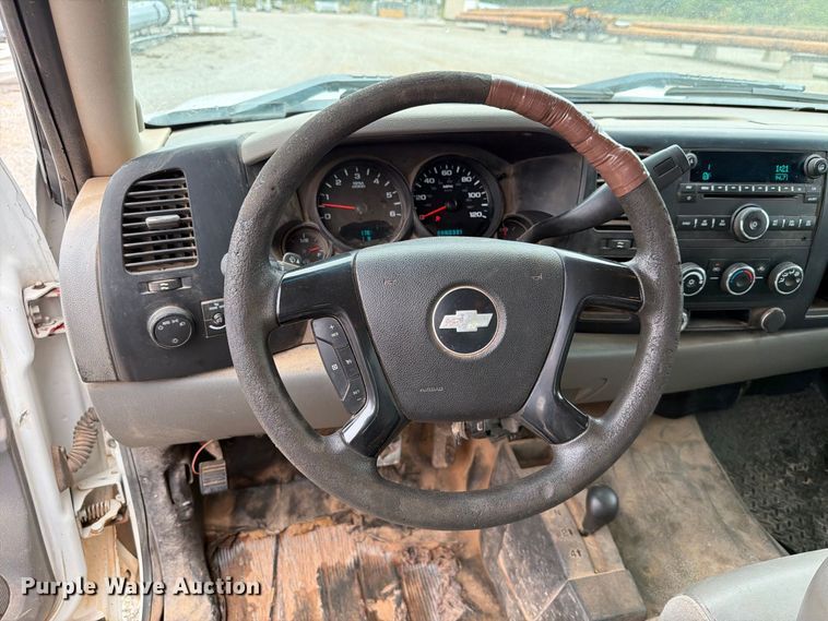 image for item EW8983 2008 Chevrolet Silverado 1500 Ext. Cab pickup truck