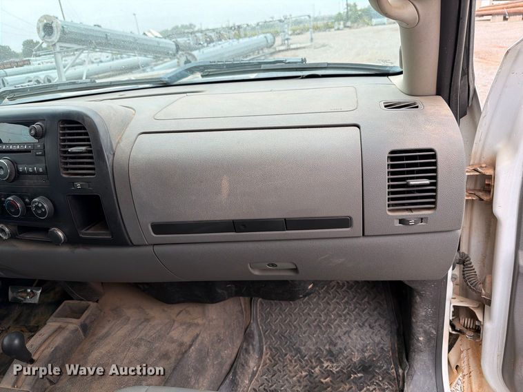 image for item EW8983 2008 Chevrolet Silverado 1500 Ext. Cab pickup truck