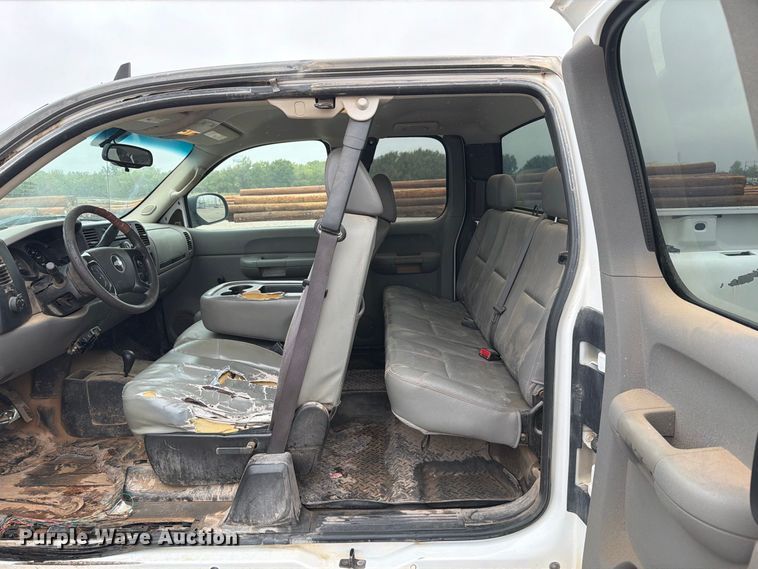 image for item EW8983 2008 Chevrolet Silverado 1500 Ext. Cab pickup truck