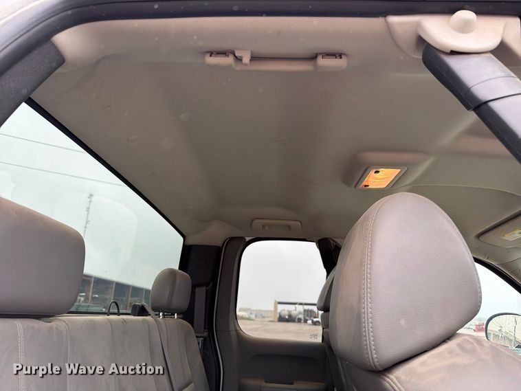 image for item EW8983 2008 Chevrolet Silverado 1500 Ext. Cab pickup truck