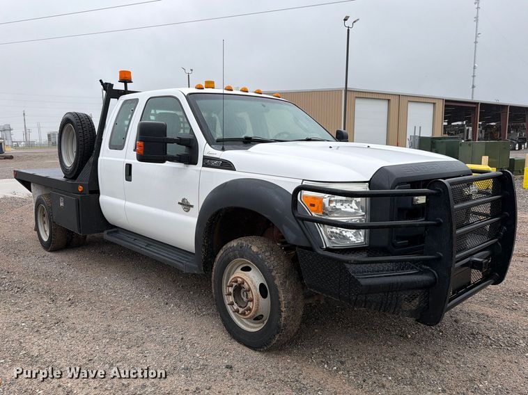 image for item EW8984 2016 Ford F550 flatbed truck