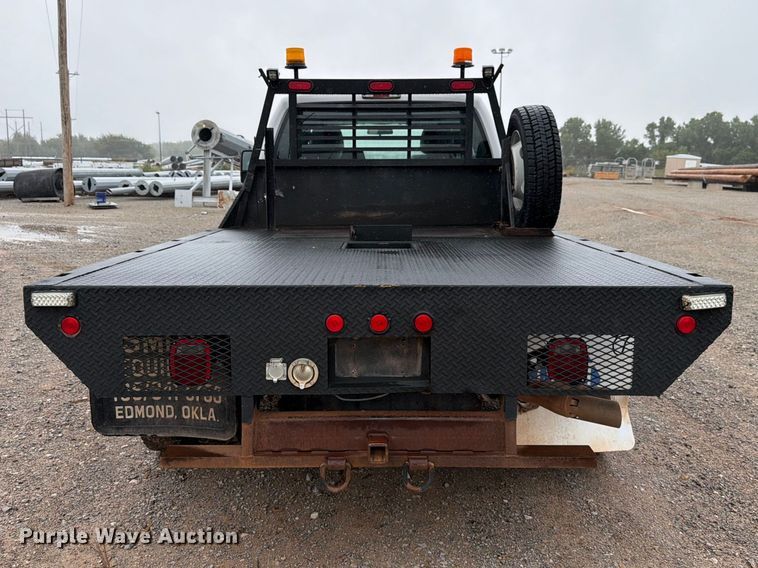 image for item EW8984 2016 Ford F550 flatbed truck