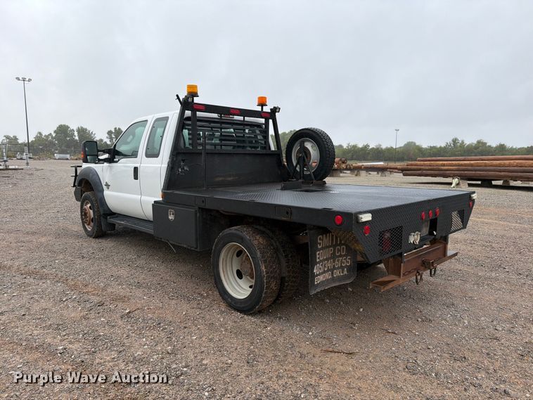 image for item EW8984 2016 Ford F550 flatbed truck