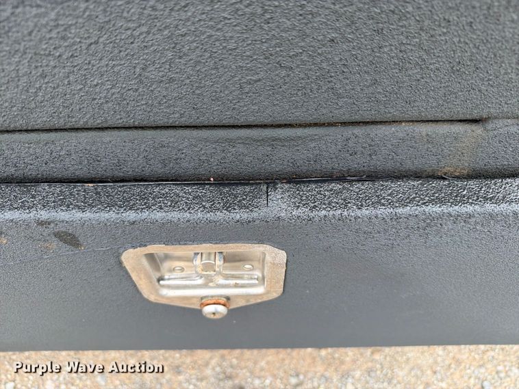image for item EW8984 2016 Ford F550 flatbed truck