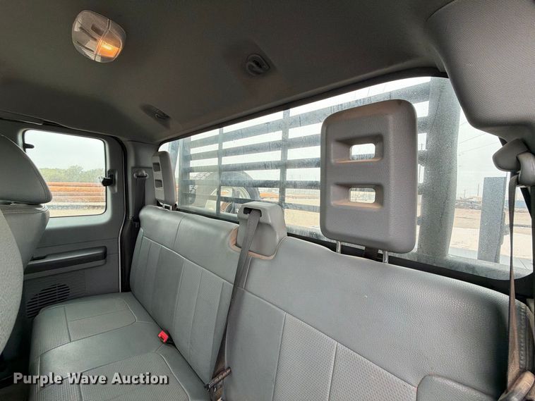 image for item EW8984 2016 Ford F550 flatbed truck