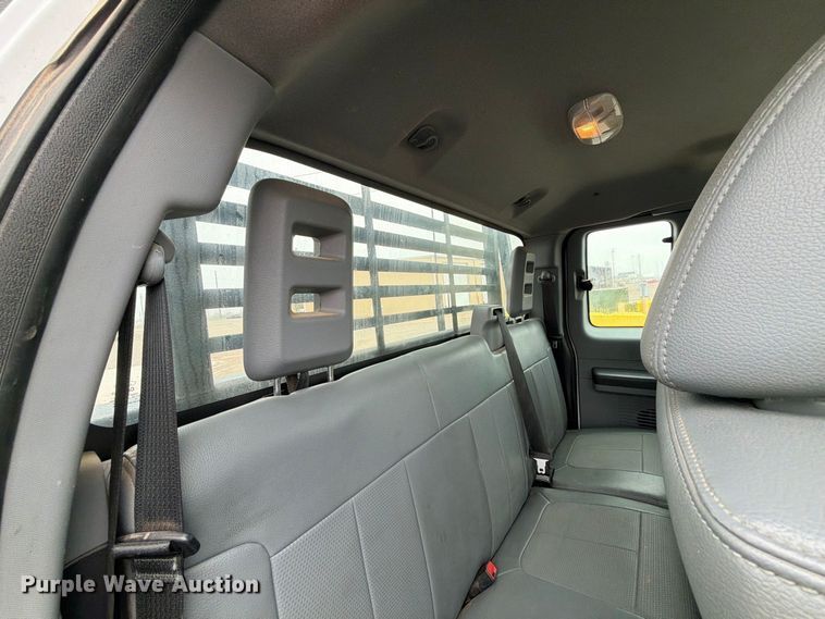image for item EW8984 2016 Ford F550 flatbed truck