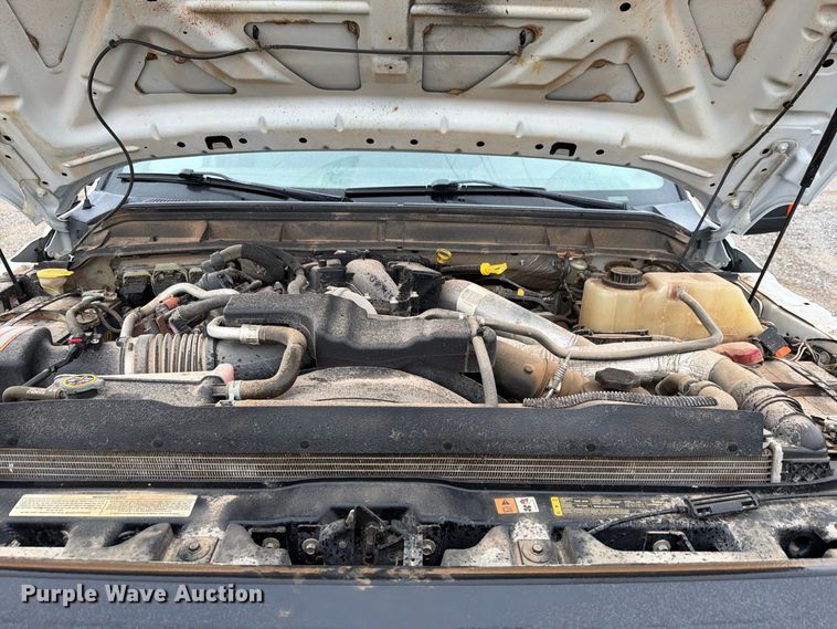 image for item EW8984 2016 Ford F550 flatbed truck
