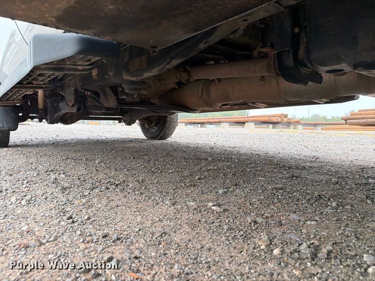 image for item EW8984 2016 Ford F550 flatbed truck