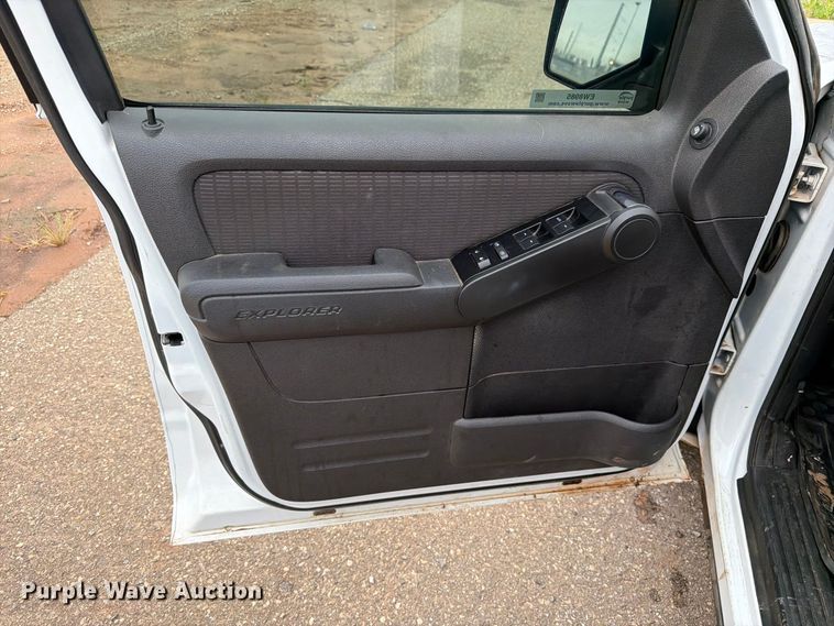 image for item EW8985 2010 Ford Explorer SUV