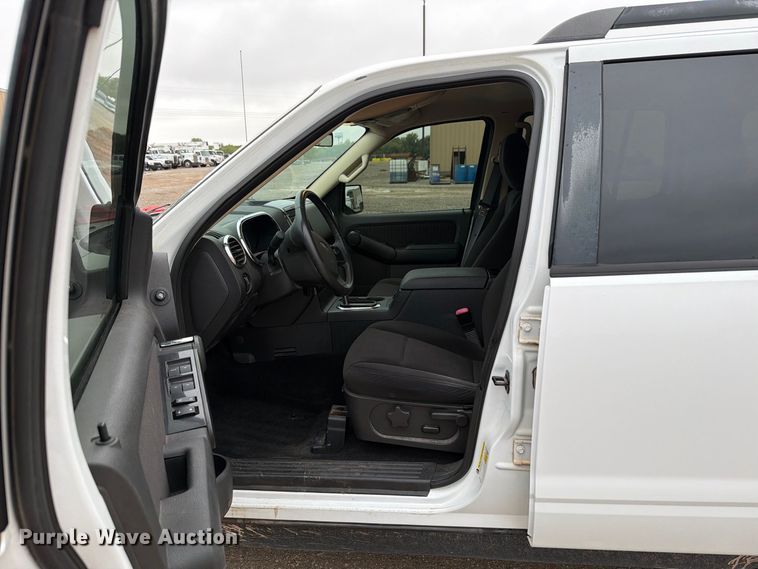 image for item EW8985 2010 Ford Explorer SUV