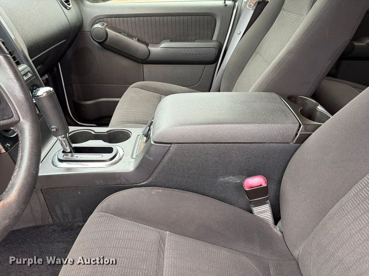 image for item EW8985 2010 Ford Explorer SUV