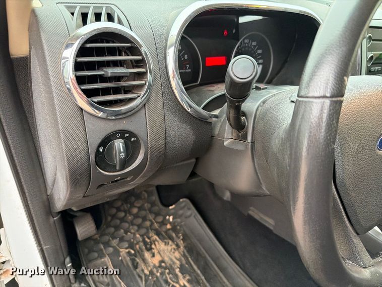 image for item EW8985 2010 Ford Explorer SUV