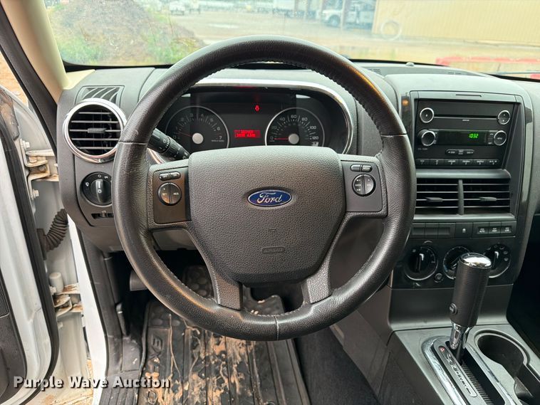 image for item EW8985 2010 Ford Explorer SUV