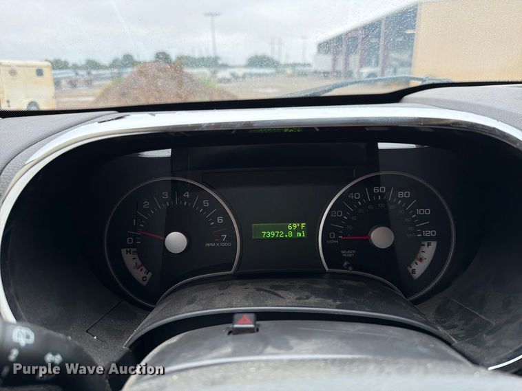 image for item EW8985 2010 Ford Explorer SUV