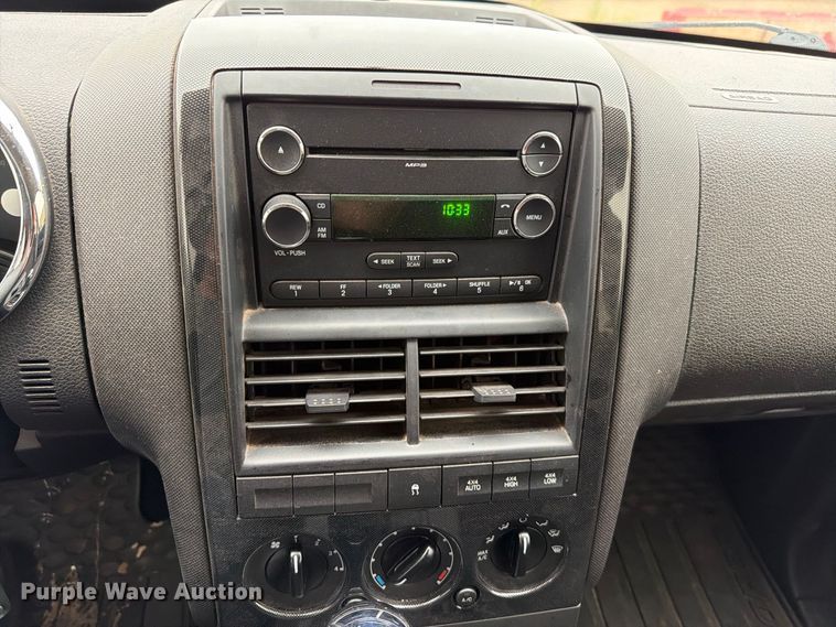 image for item EW8985 2010 Ford Explorer SUV