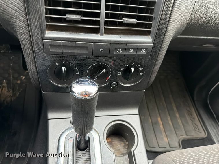 image for item EW8985 2010 Ford Explorer SUV