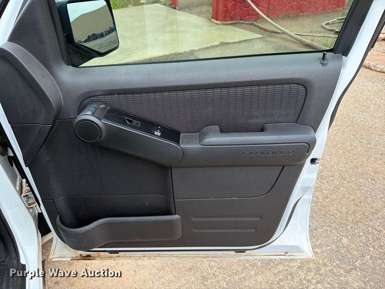 image for item EW8985 2010 Ford Explorer SUV