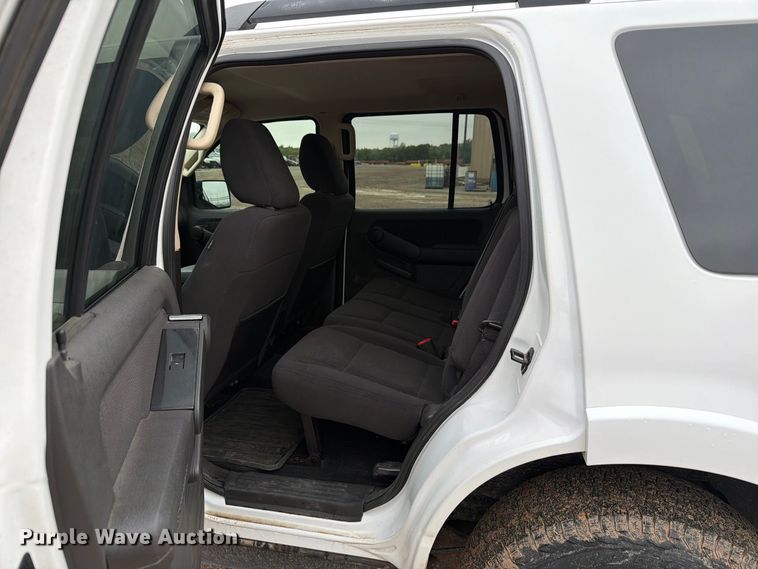 image for item EW8985 2010 Ford Explorer SUV