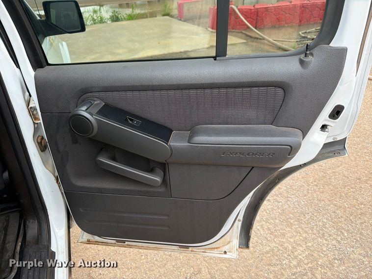image for item EW8985 2010 Ford Explorer SUV