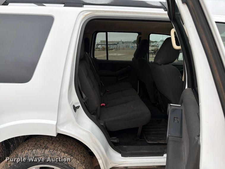 image for item EW8985 2010 Ford Explorer SUV