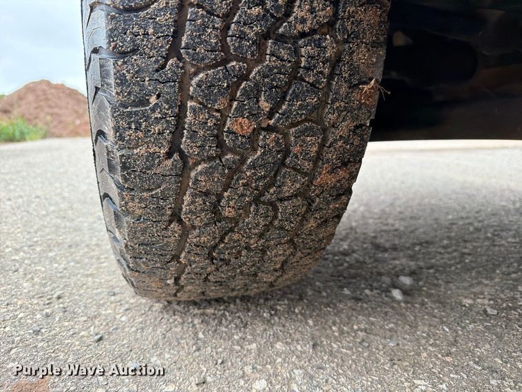 image for item EW8985 2010 Ford Explorer SUV