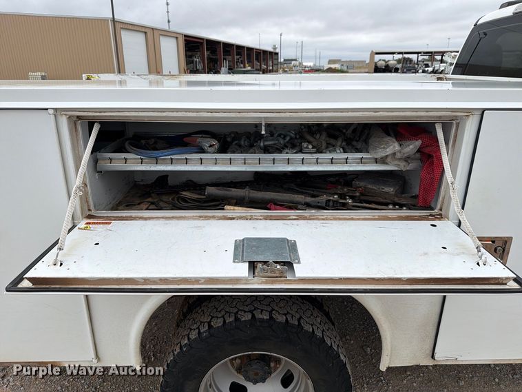 image for item EW8988 2021 Ford F350 Super Duty Ext. Cab utility bed pickup truck