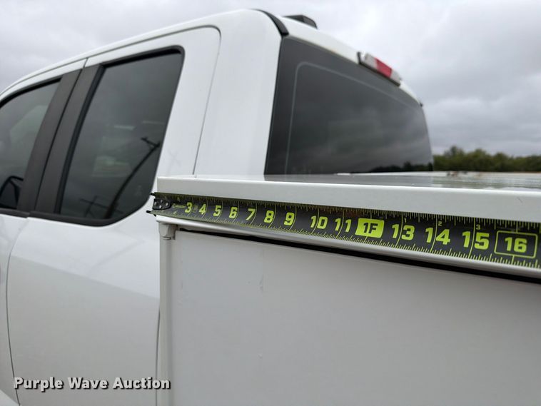 image for item EW8988 2021 Ford F350 Super Duty Ext. Cab utility bed pickup truck