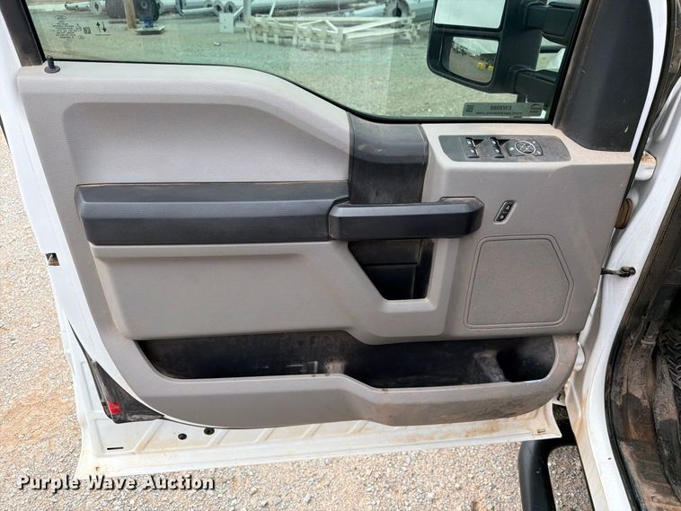 image for item EW8988 2021 Ford F350 Super Duty Ext. Cab utility bed pickup truck