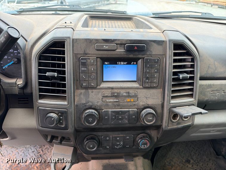 image for item EW8988 2021 Ford F350 Super Duty Ext. Cab utility bed pickup truck