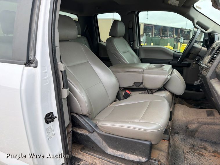 image for item EW8988 2021 Ford F350 Super Duty Ext. Cab utility bed pickup truck